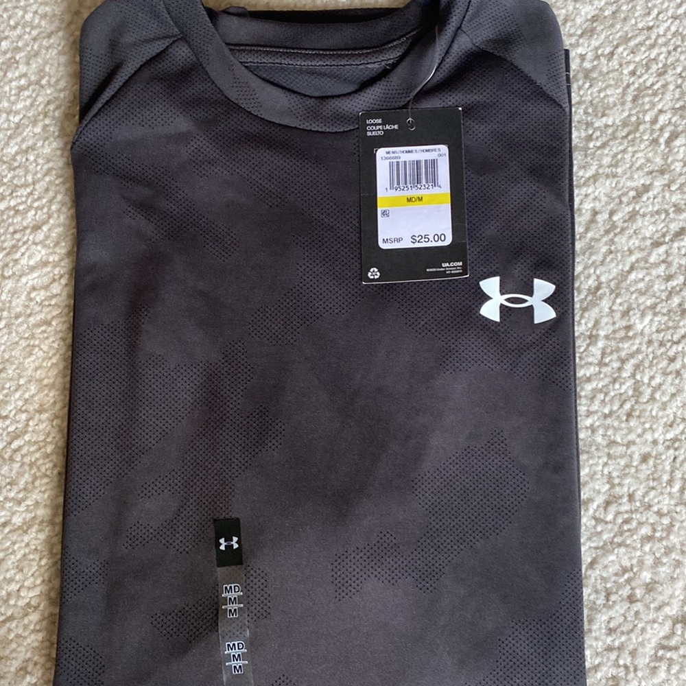 Under Armour, men’s medium loose fit breathable T-shirt
